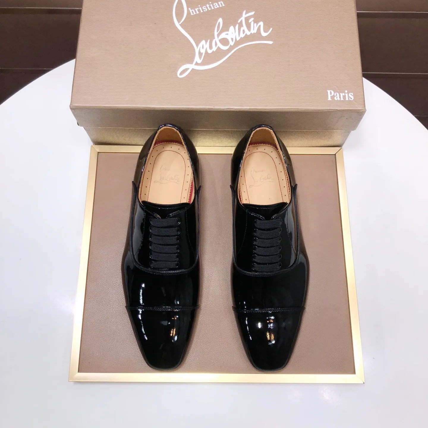 Men's shoes 💰620💰 [Chrstian Loubotin] Red-soled shoes 💋Original mold opening, the highest version on the market, purely handmade ❗️Imported rivets, imported high-end diamonds ➕The upper is made of imported cowhide, and the first layer of water-dyed cowhide lining! Original EU high-gloss outsole.38-44